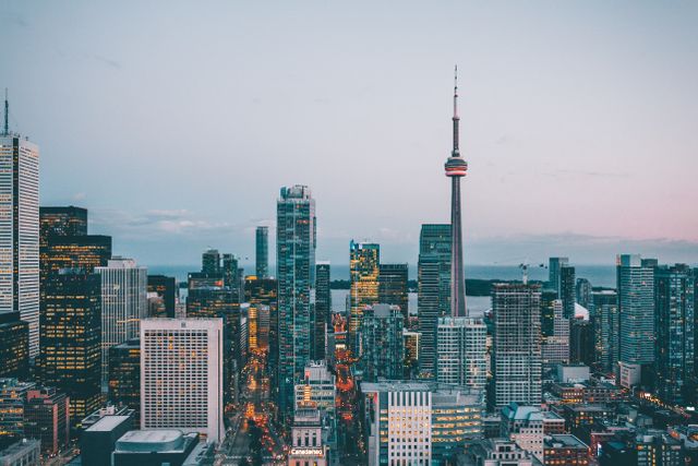 Toronto skyline with the CN Tower